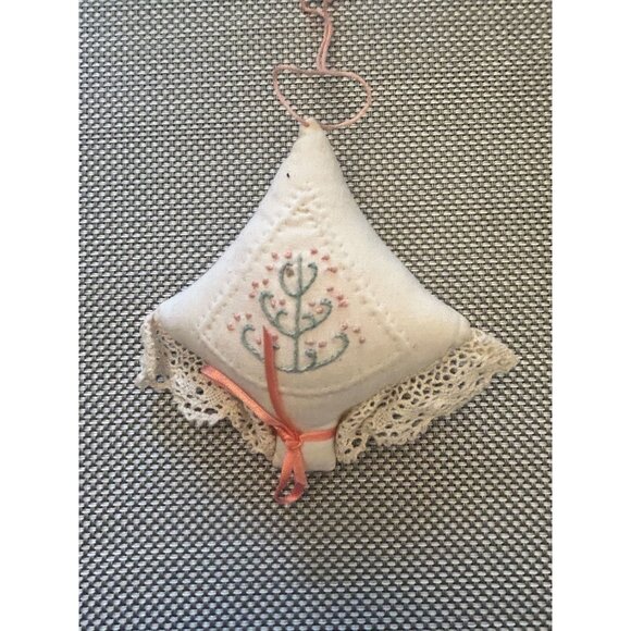 Vintage Handcrafted Lace Embroidered Pillow Decoration Christmas Ornament - Picture 1 of 4